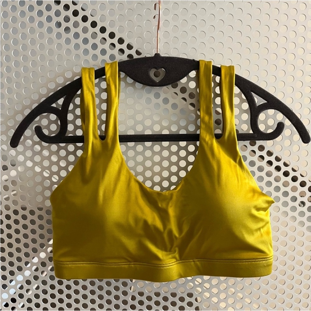 Nike Indy Shine Metallic Sports Bra Size Small Double Straps in Golden Yellow